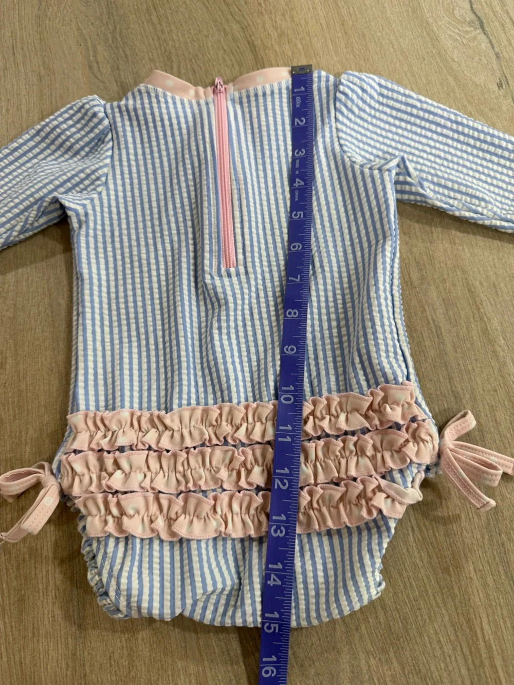 Ruffle Butt’s Baby Girls Seersucker Stripe Rashguard One Piece Swimsuit 6-12 mo